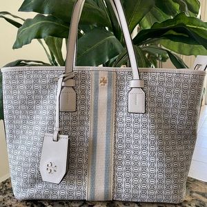 Tory Burch purse